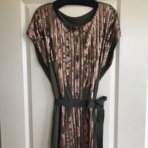 Green Sequin- patterned dress